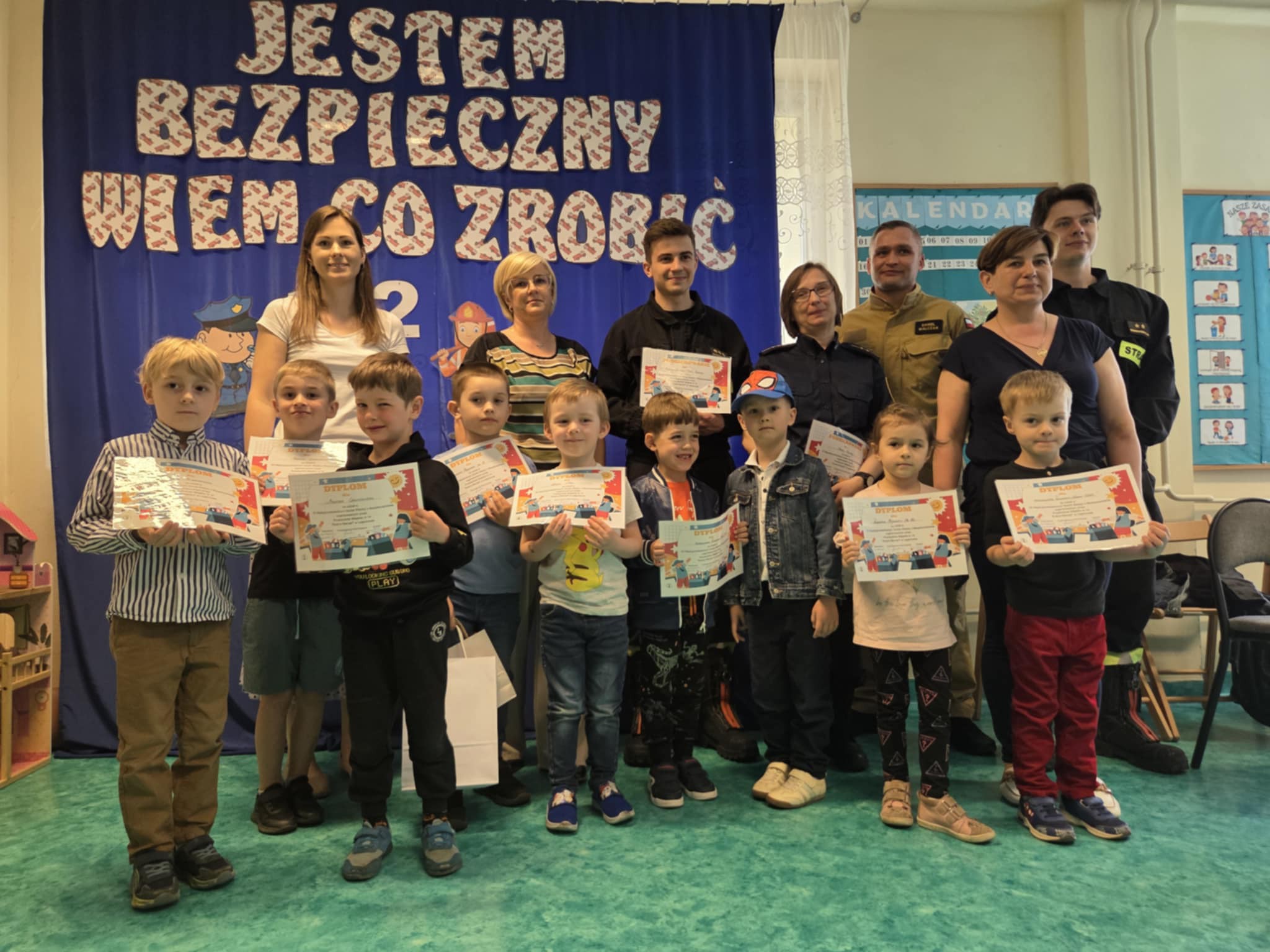Więcej o: XII Quiz Wiedzy o Bezpieczeństwie