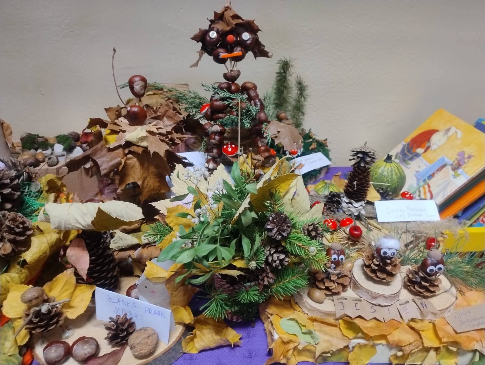 Więcej o: Konkurs plastyczno-techniczny "Kasztanowy ludzik"